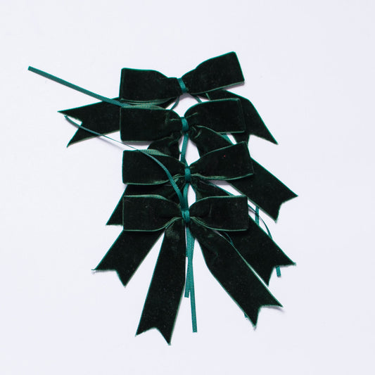 RICH GREEN VELVET BOWS { Set of 4 }