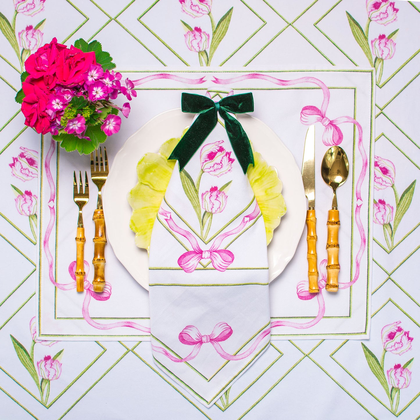 RICH GREEN VELVET BOWS { Set of 4 }