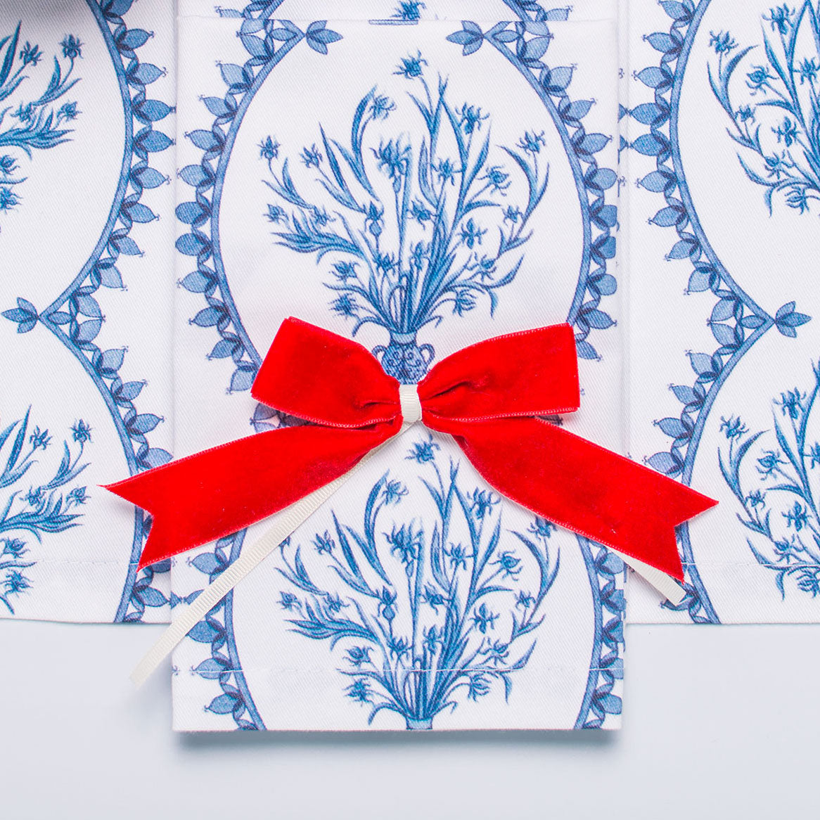 RED VELVET NAPKIN RINGS { Set of 4 }