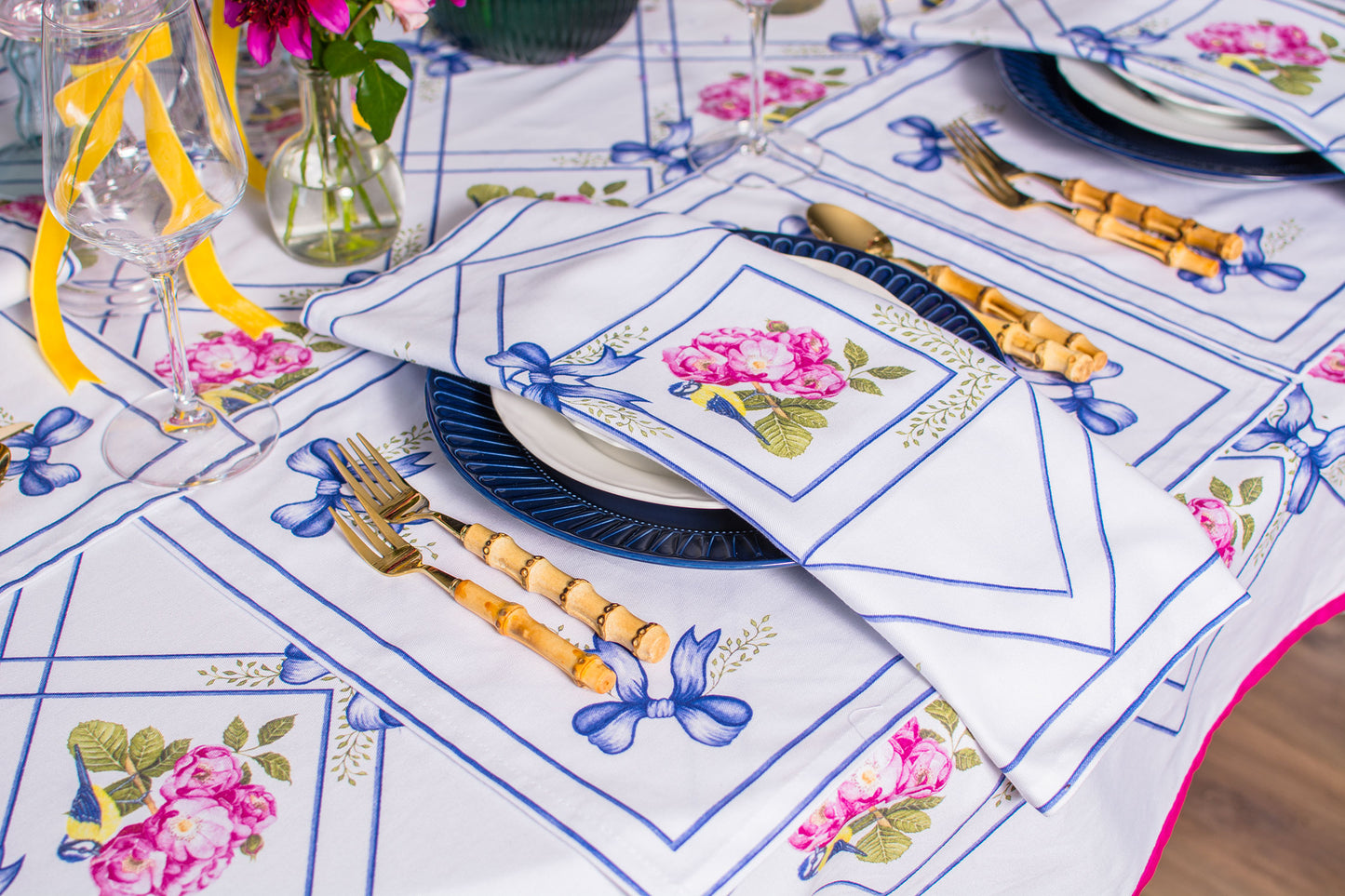 ULTRAMARINE BOWS PLACEMATS