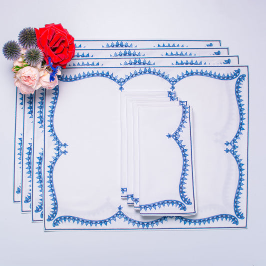 SCALLOP NAPKINS & PLACEMATS { Set of 4 }