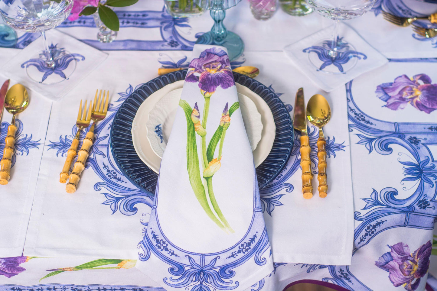 DAMASQUE COCKTAIL NAPKIN