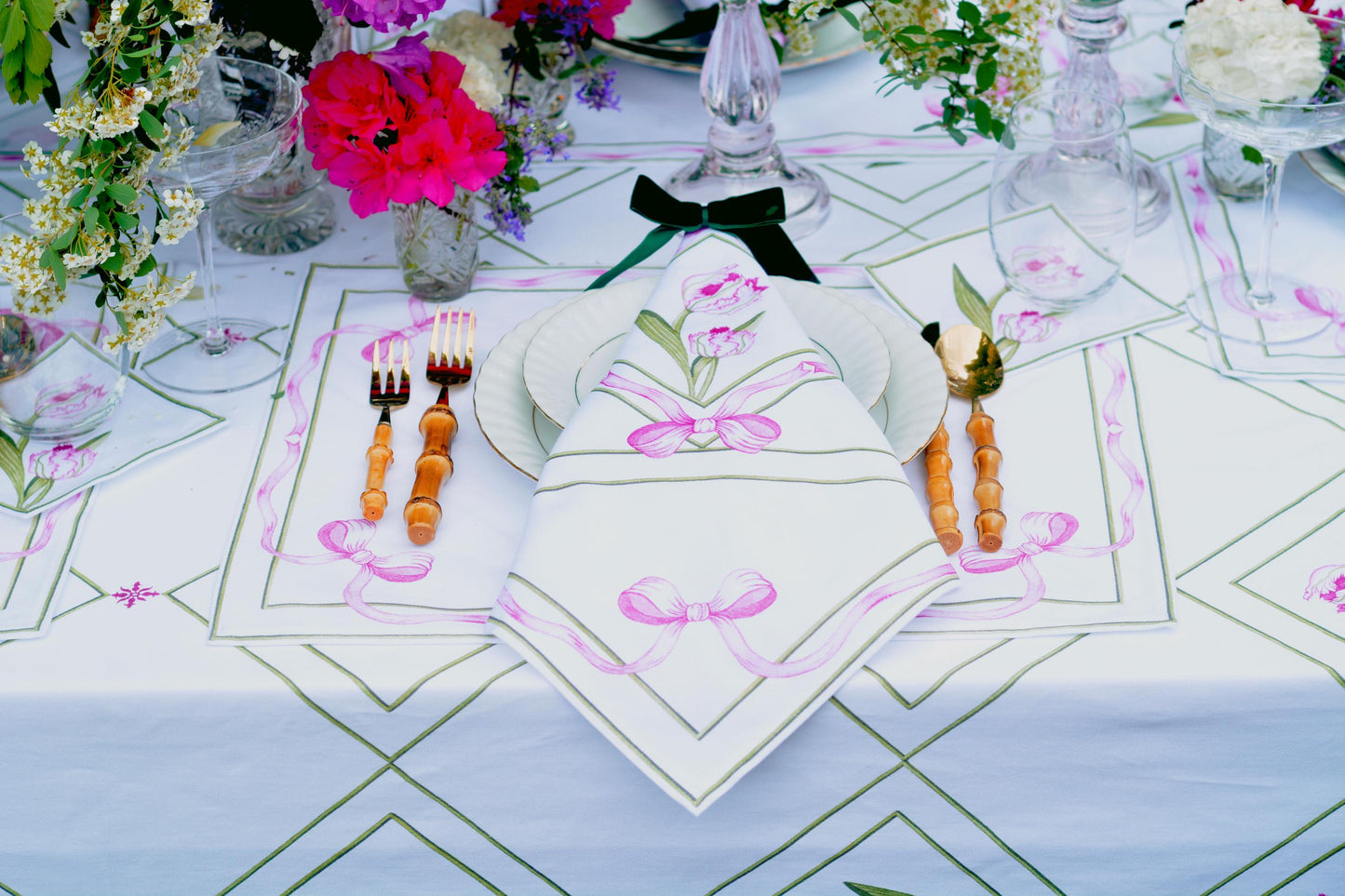 TULIP COCKTAIL NAPKINS