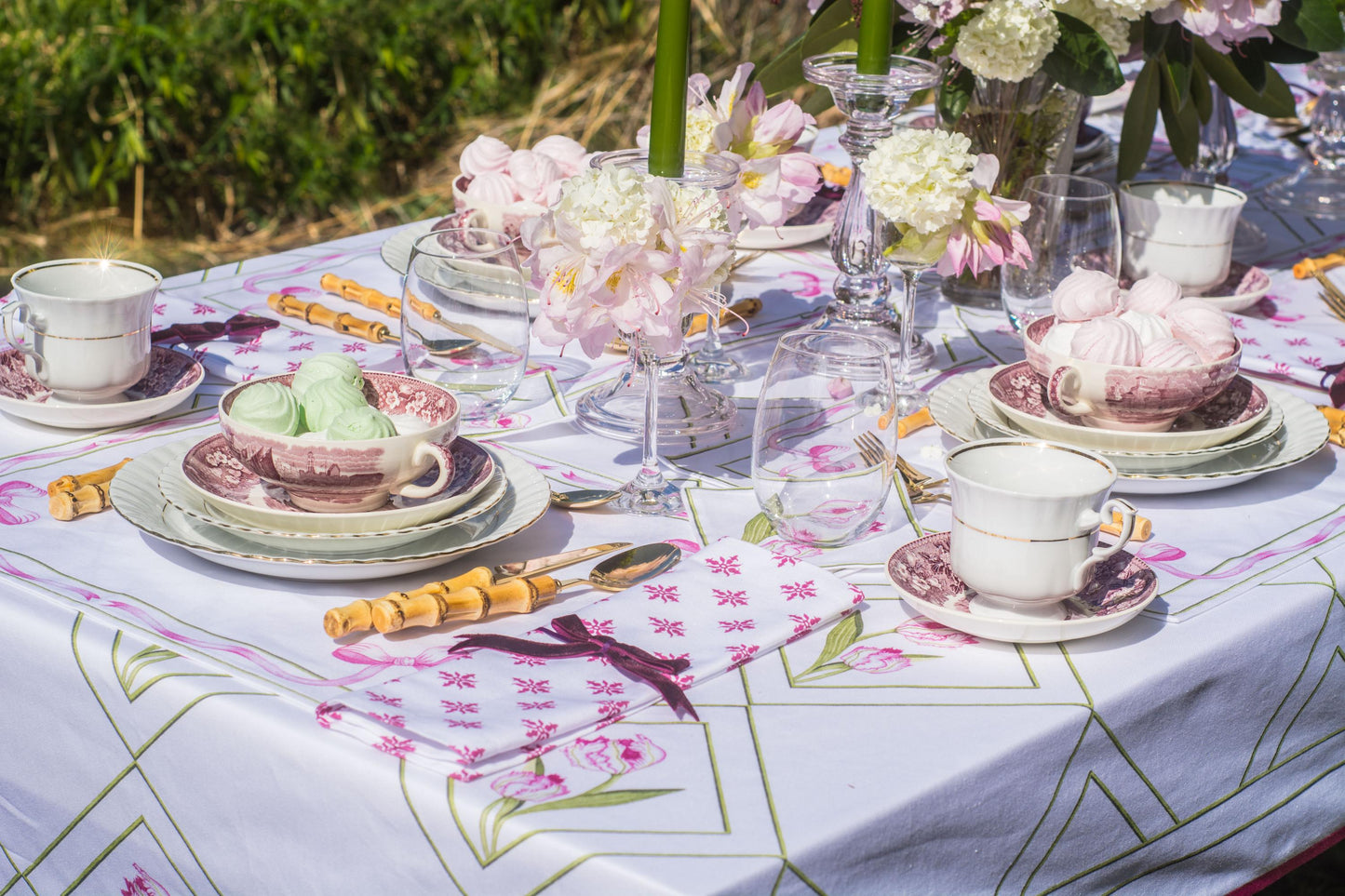 TULIP COCKTAIL NAPKINS