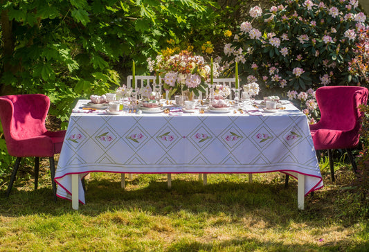 PARROT TULIP TABLE LINEN