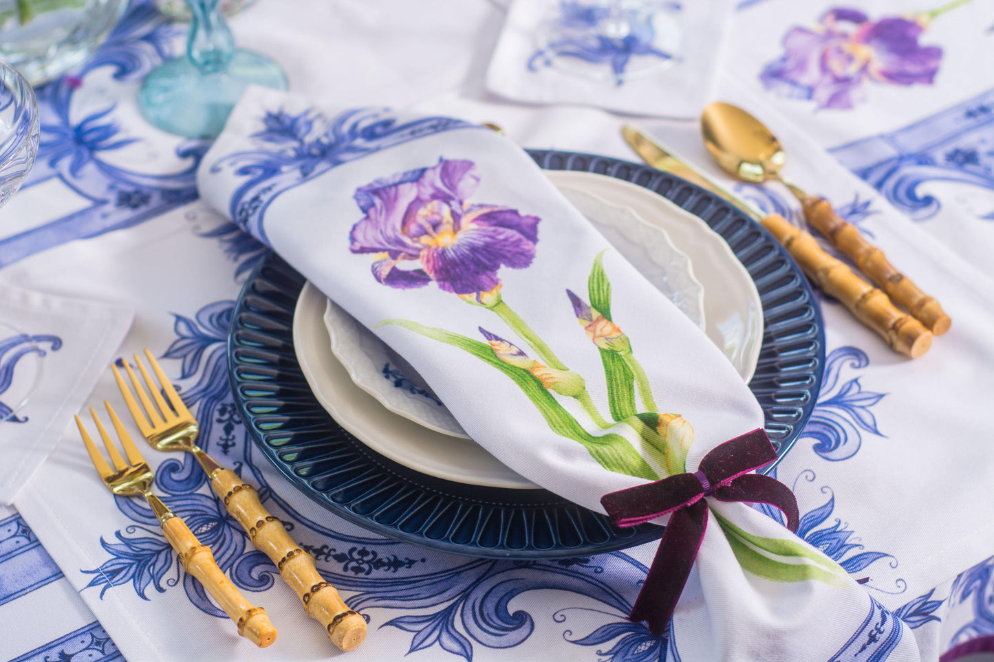 REFLECTION OF BEAUTY PLACEMATS & NAPKINS { Set of 4 }