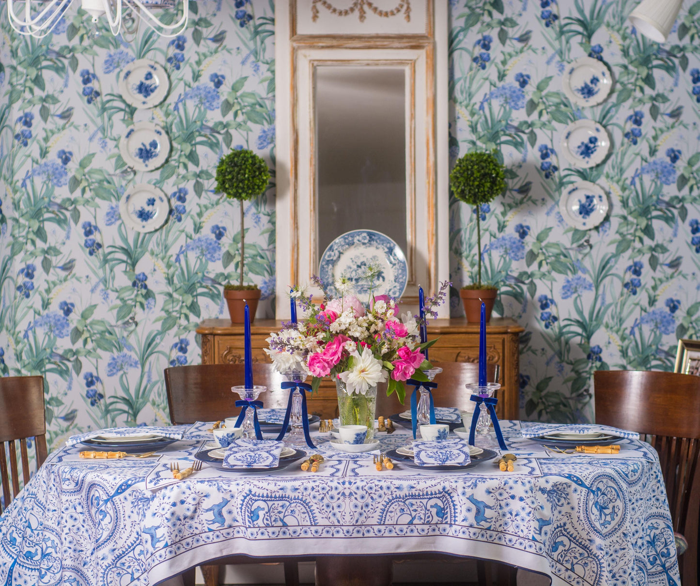 TREE OF LIFE CORNFLOWER TABLECLOTH