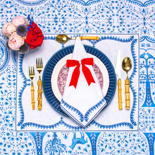 SCALLOP NAPKINS & PLACEMATS { Set of 4 }