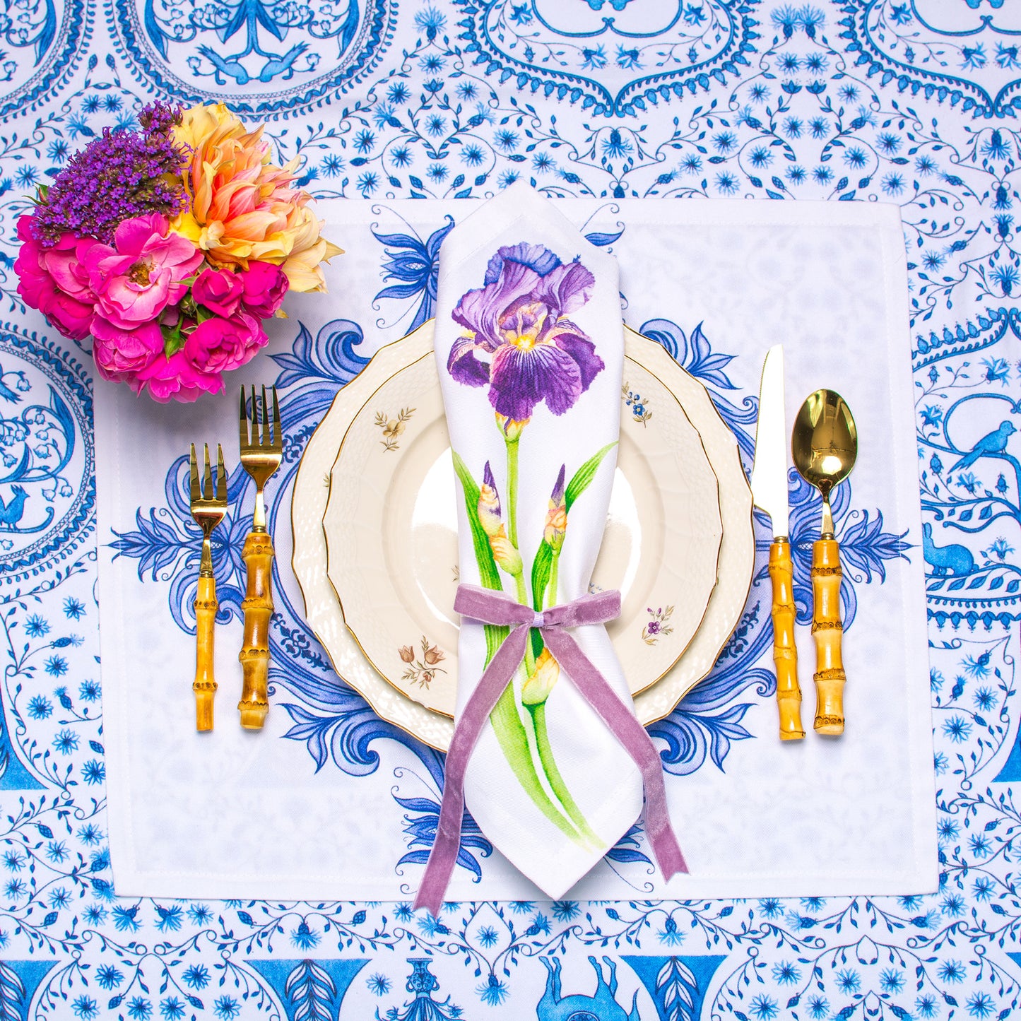 IRIS TEA NAPKINS & PLACEMATS { Set of 4 }