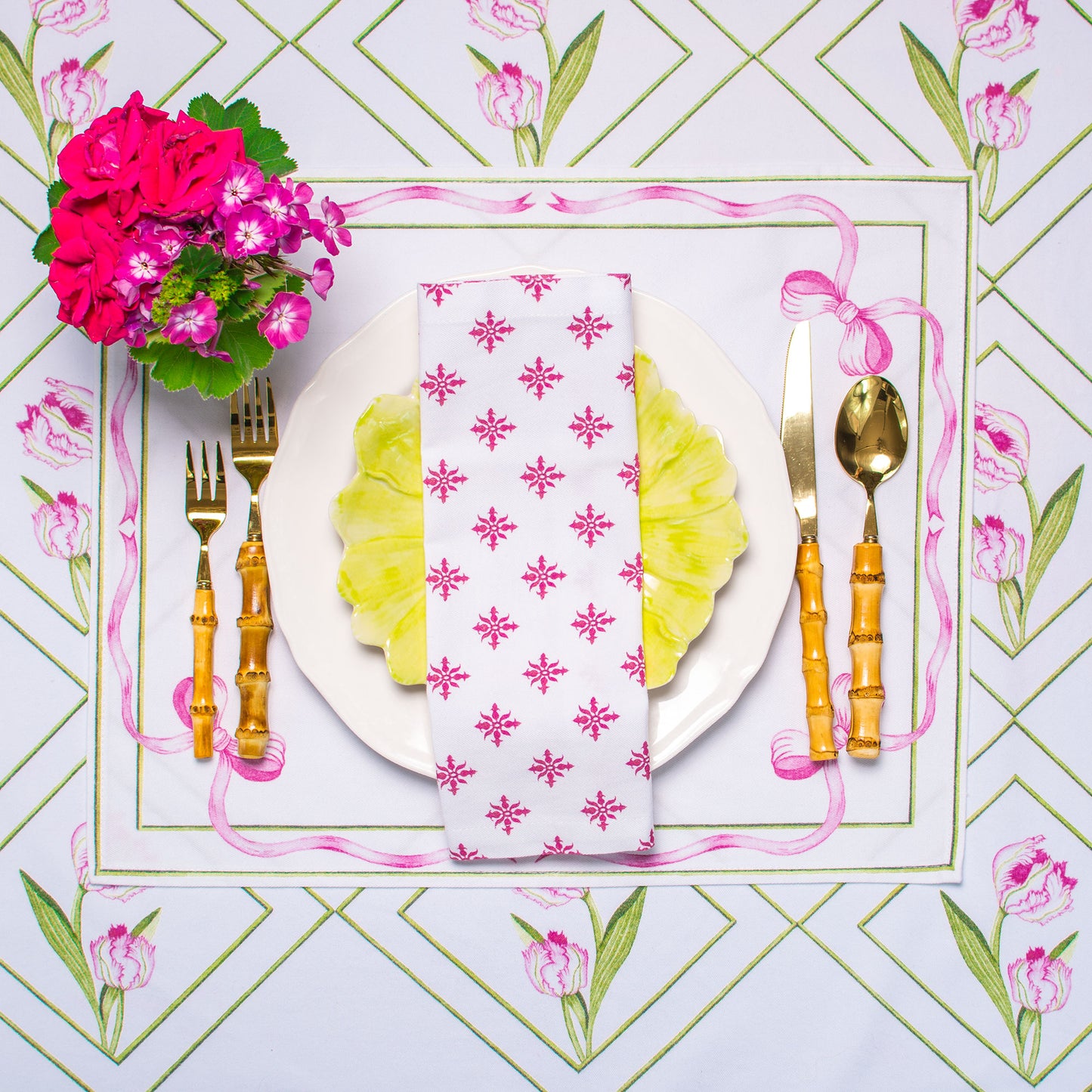 LOVE FLOWER TEA NAPKINS
