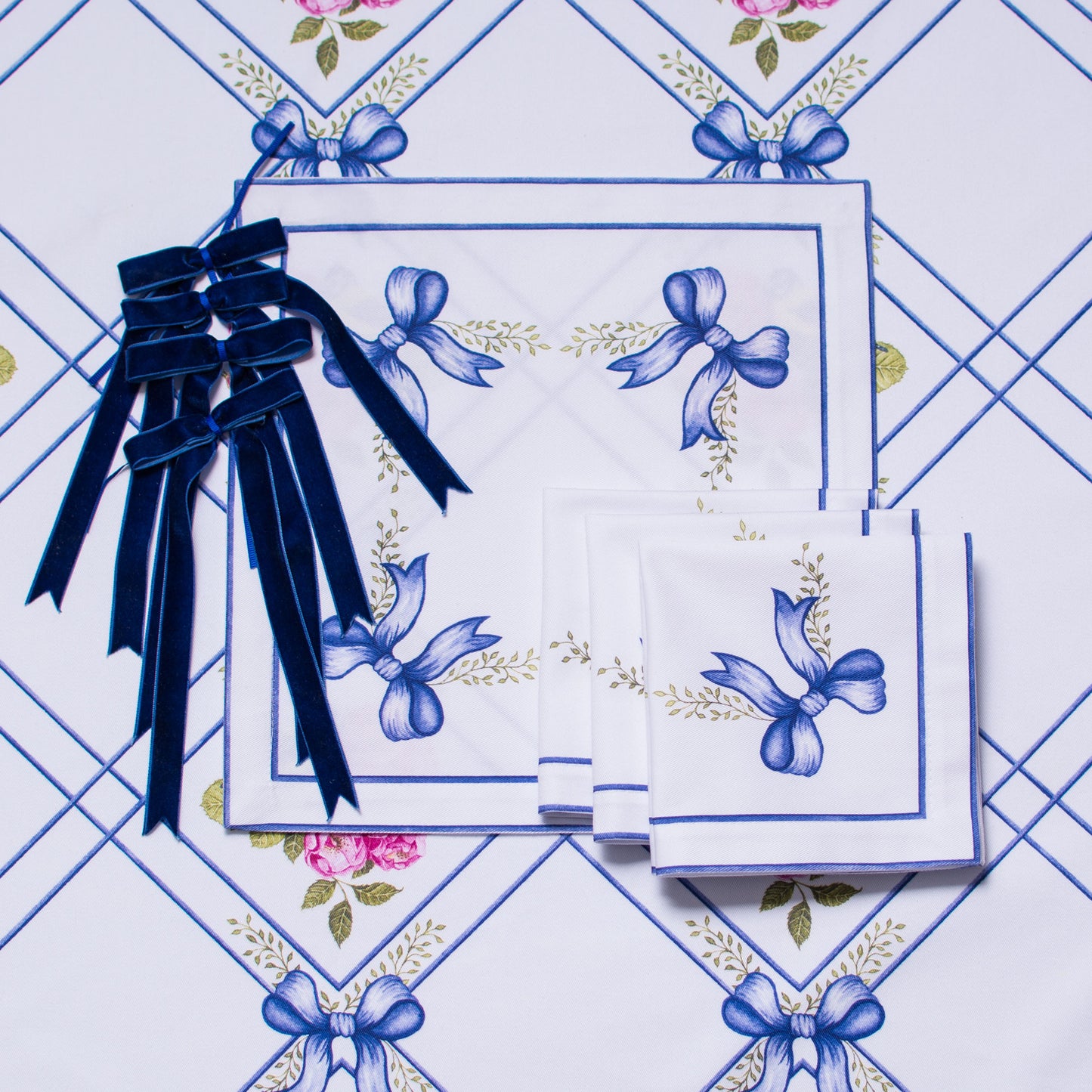 ULTRAMARINE BOW TEA NAPKINS
