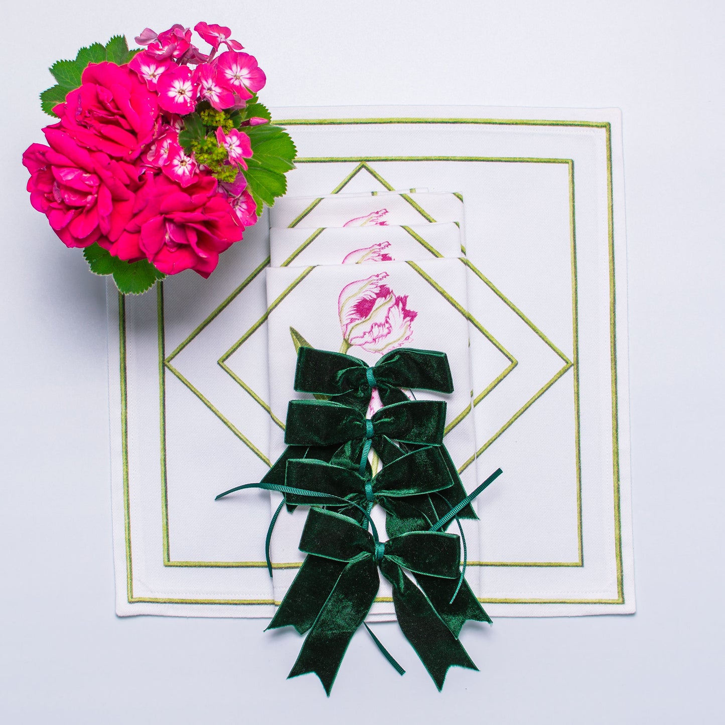 RICH GREEN VELVET BOWS { Set of 4 }