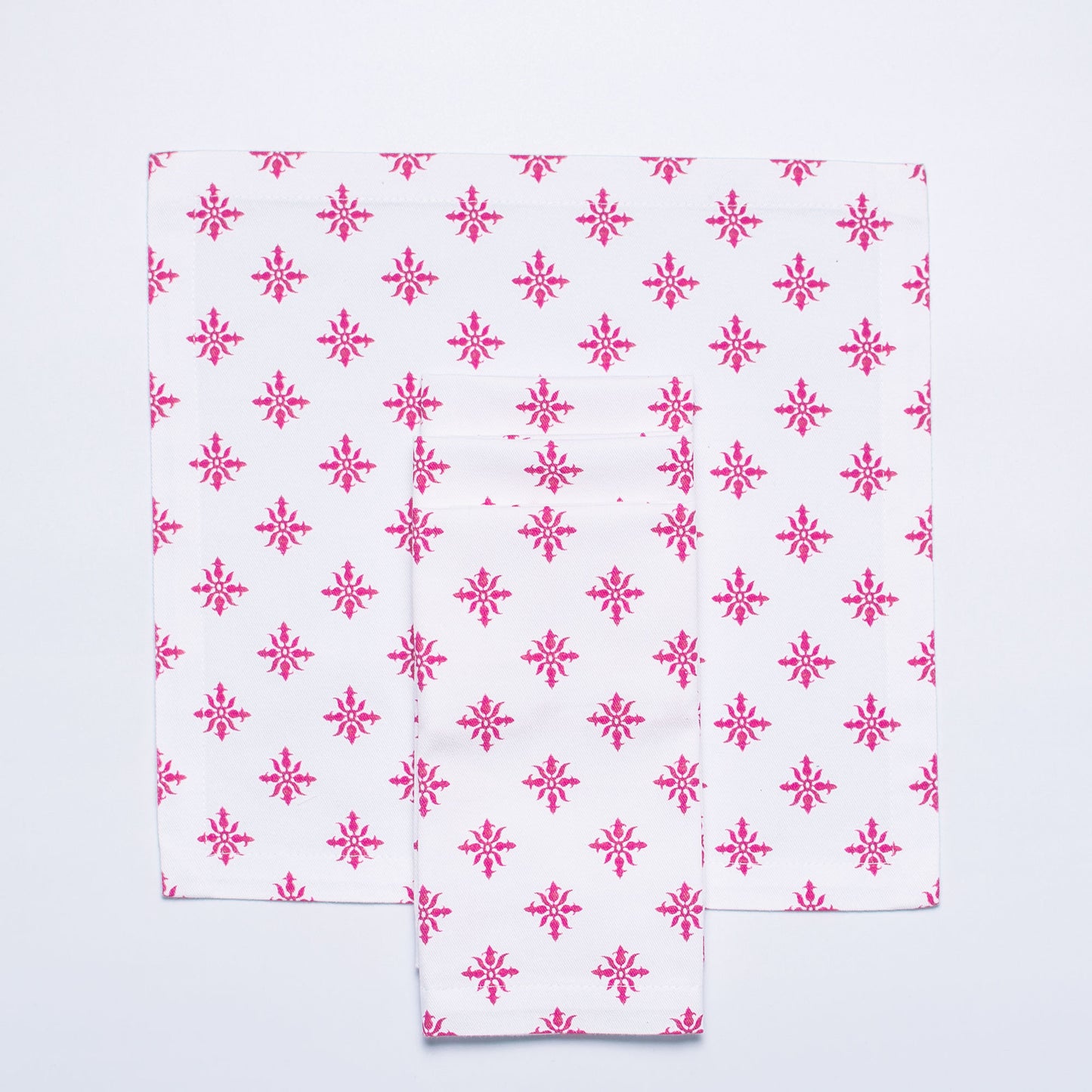 LOVE FLOWER TEA NAPKINS