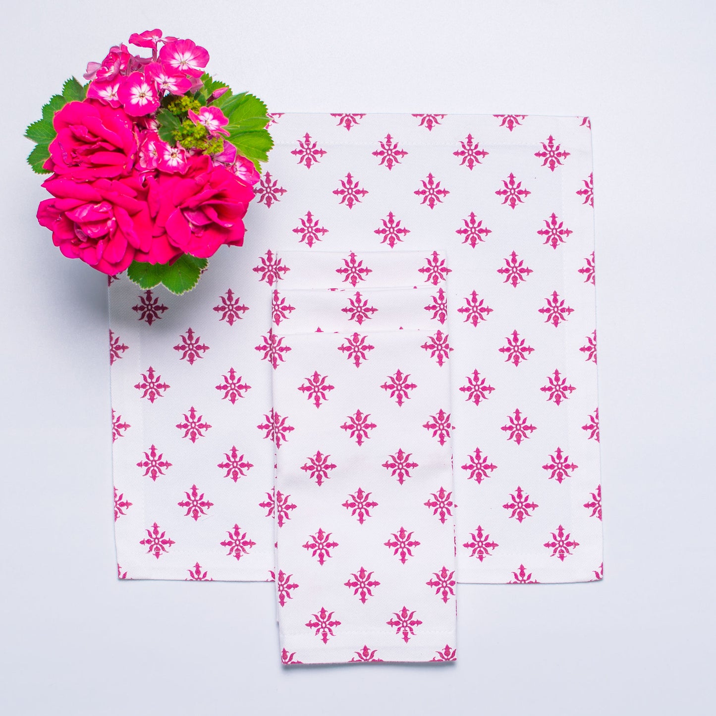 LOVE FLOWER TEA NAPKINS & BOW PLACEMATS { Set of 4 }