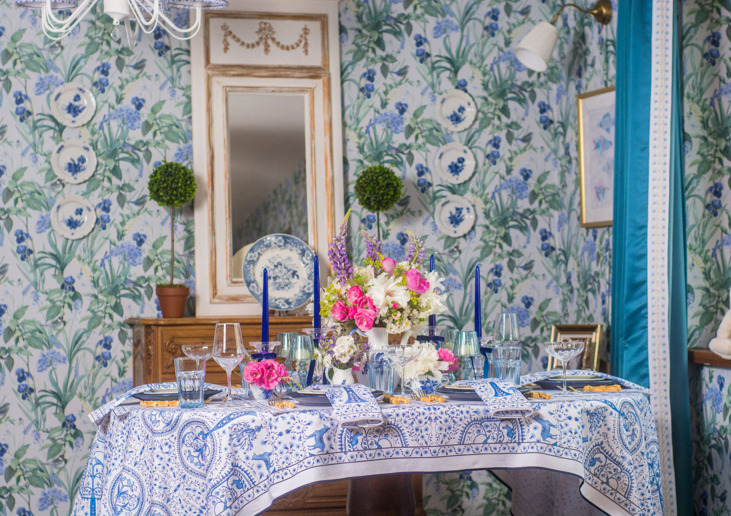 TREE OF LIFE CORNFLOWER TABLECLOTH