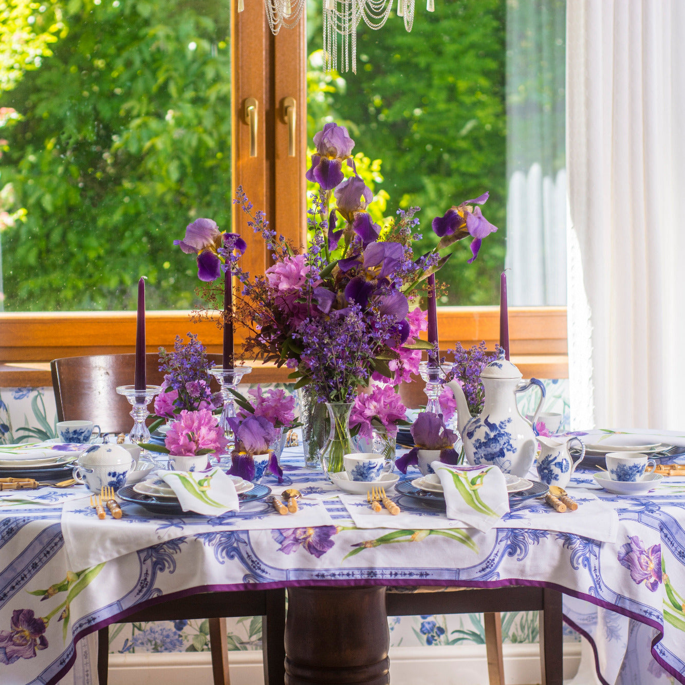 IRIS FLOWER COTTON TEA NAPKIN