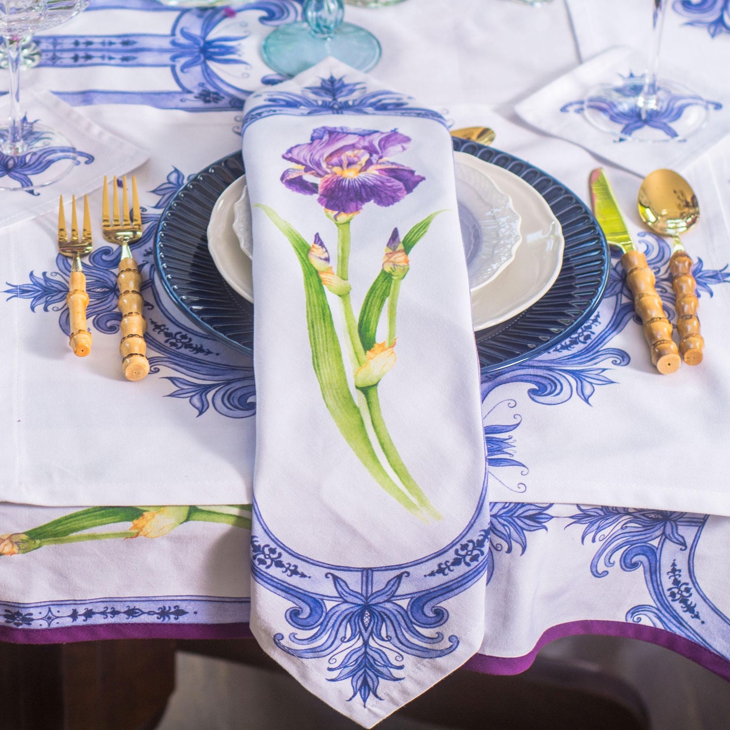 REFLECTION OF BEAUTY PLACEMATS & NAPKINS { Set of 4 }
