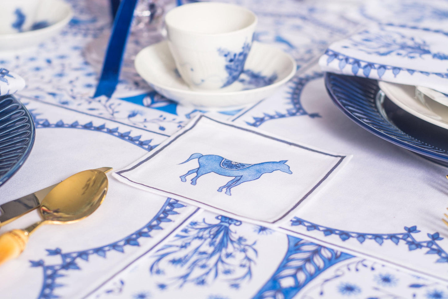 HORSE COCKTAIL NAPKINS