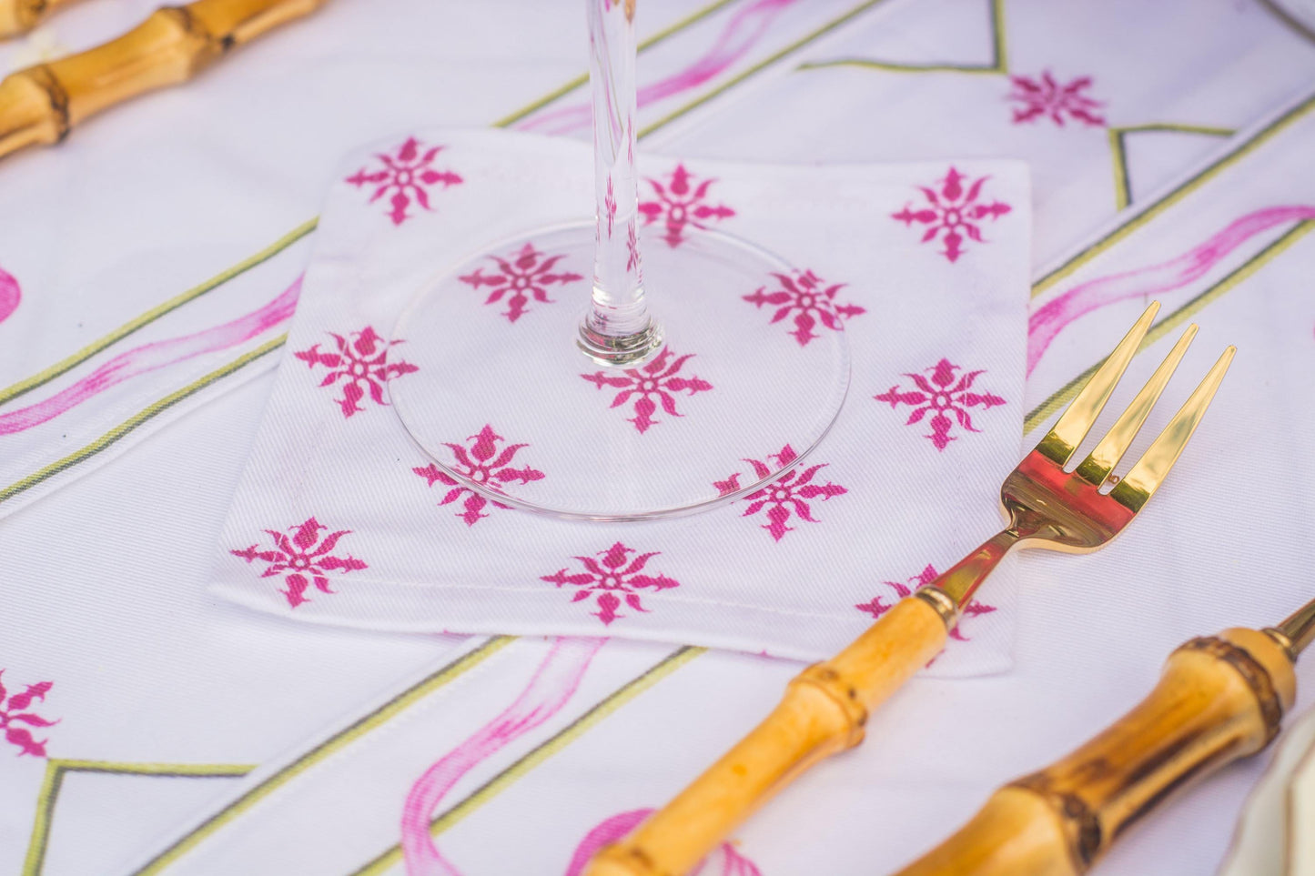 LOVE FLOWER COCKTAIL NAPKINS