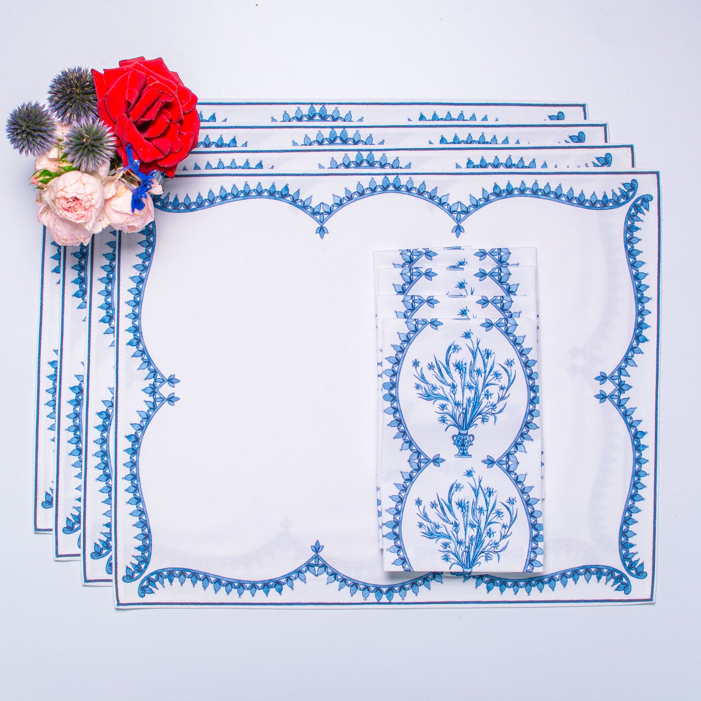 BOUQUET NAPKINS & SCALLOP PLACEMATS { Set of 4 }