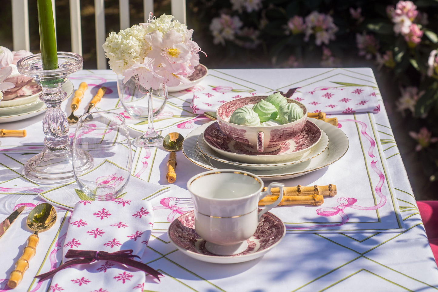 PARROT TULIP TEA NAPKINS & PLACEMATS { Set of 4 }