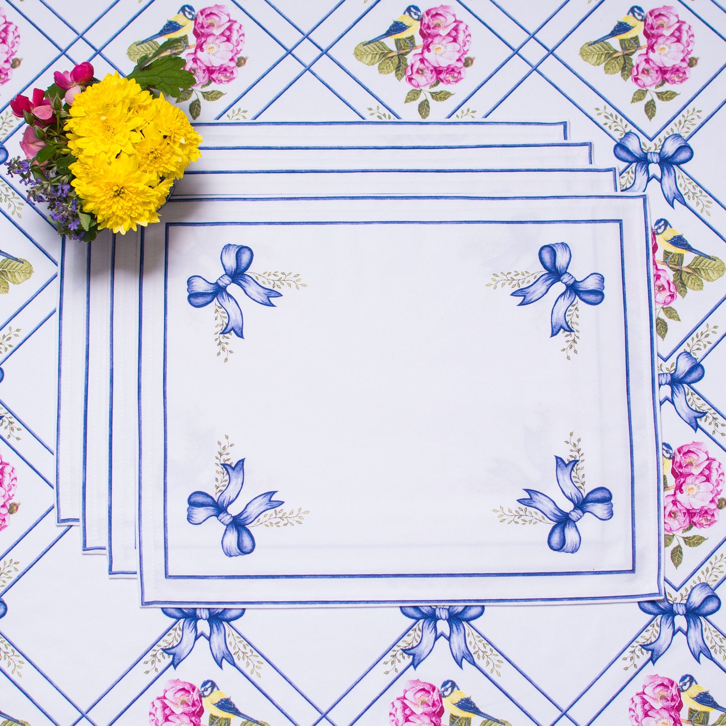 ULTRAMARINE BOWS PLACEMATS