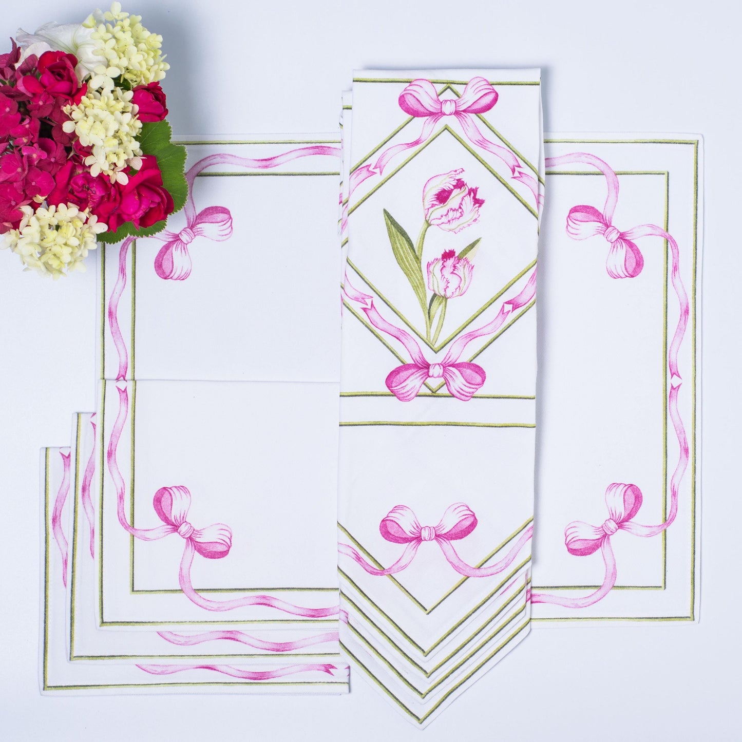 PARROT TULIP DINNER NAPKINS& PLACEMATS { Set of 4 }