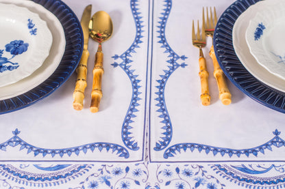 SCALLOP NAPKINS & PLACEMATS { Set of 4 }