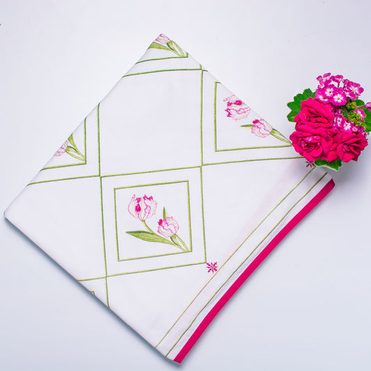 PARROT TULIP TABLE LINEN