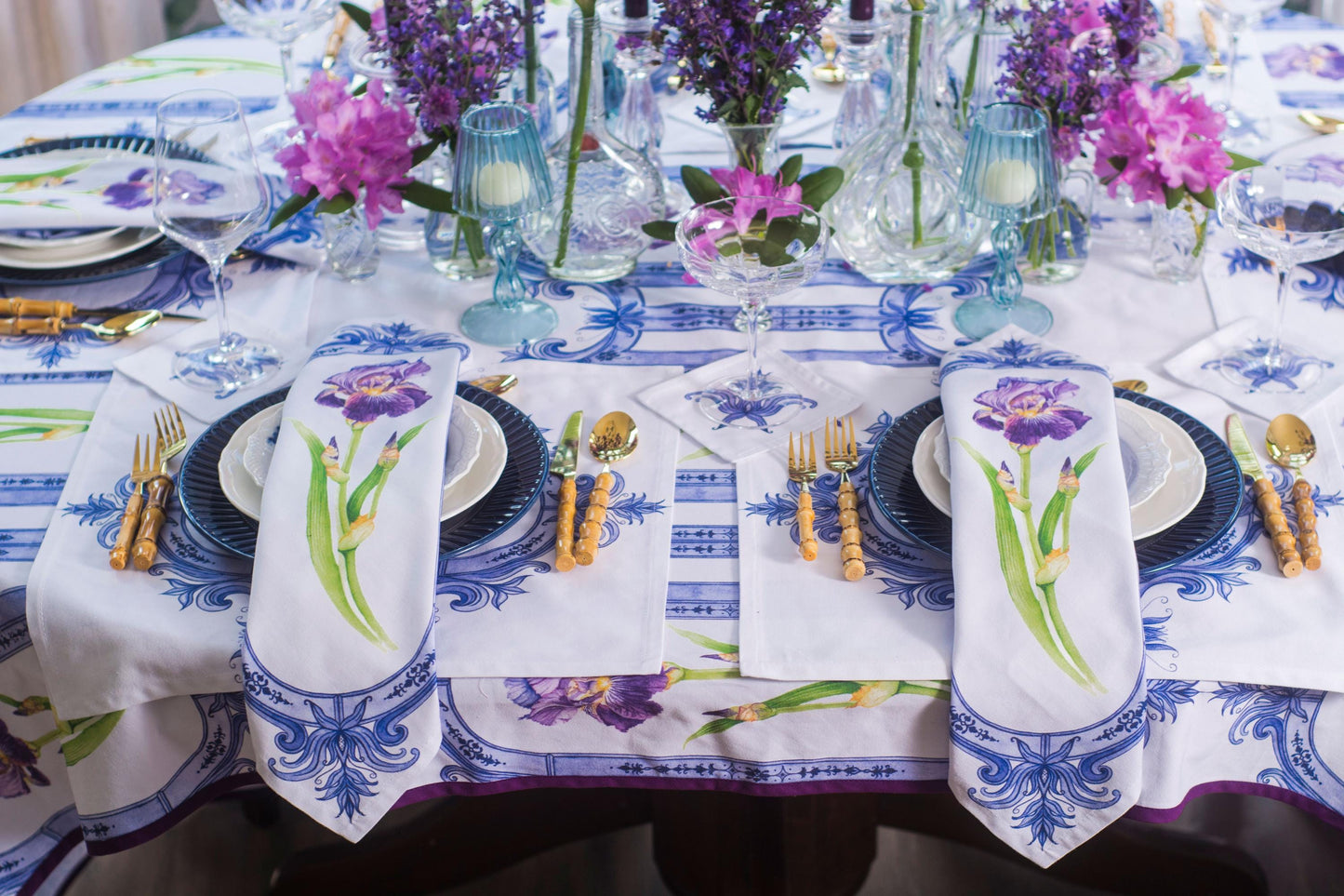 DAMASQUE COCKTAIL NAPKIN