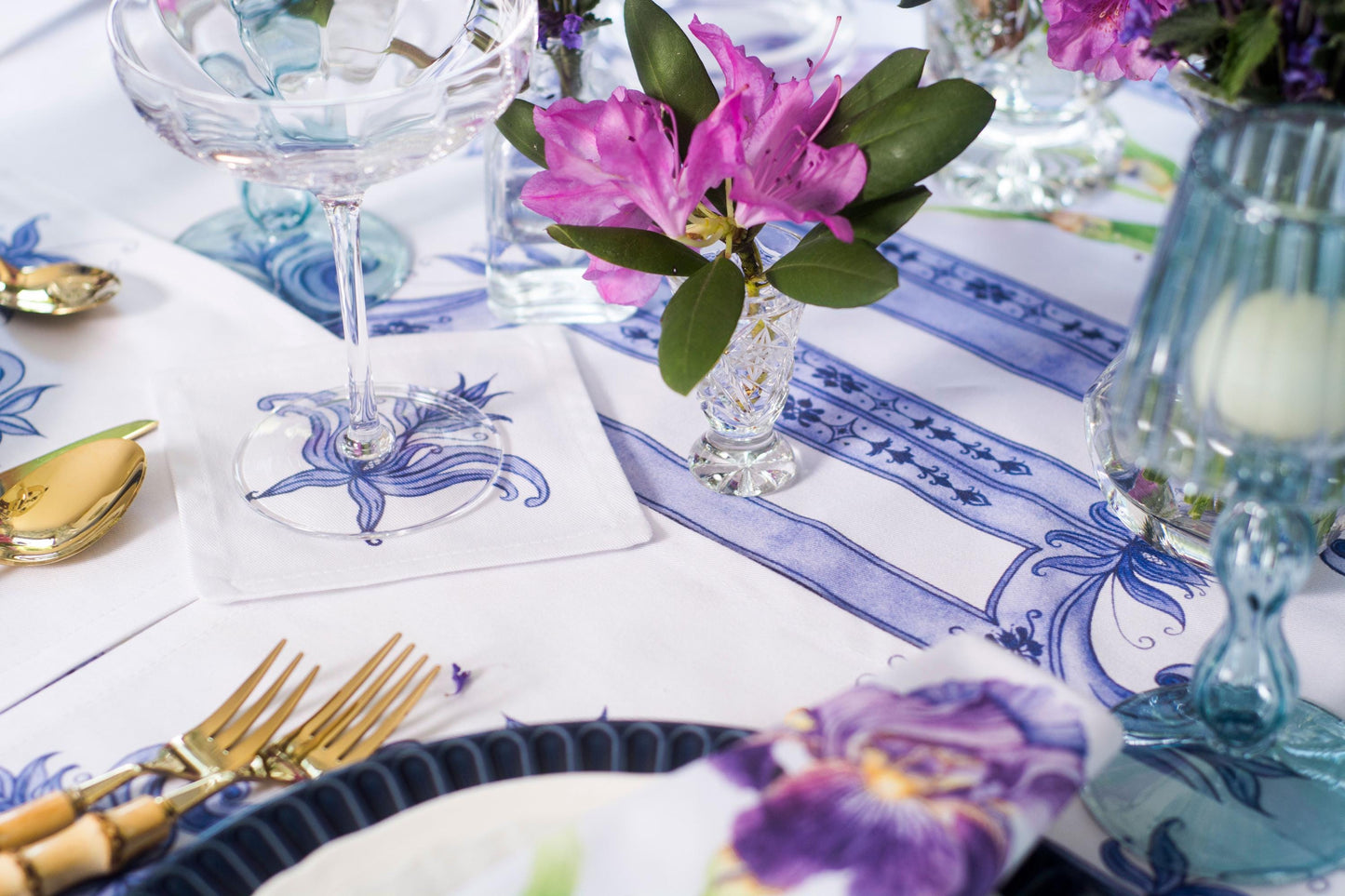 DAMASQUE COCKTAIL NAPKIN
