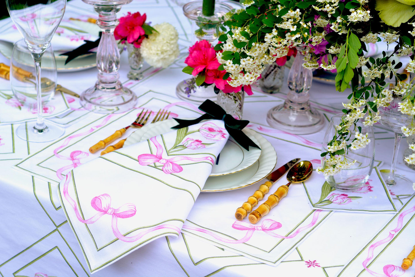 PARROT TULIP DINNER NAPKINS
