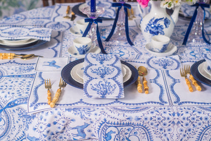 BOUQUET NAPKINS & SCALLOP PLACEMATS { Set of 4 }