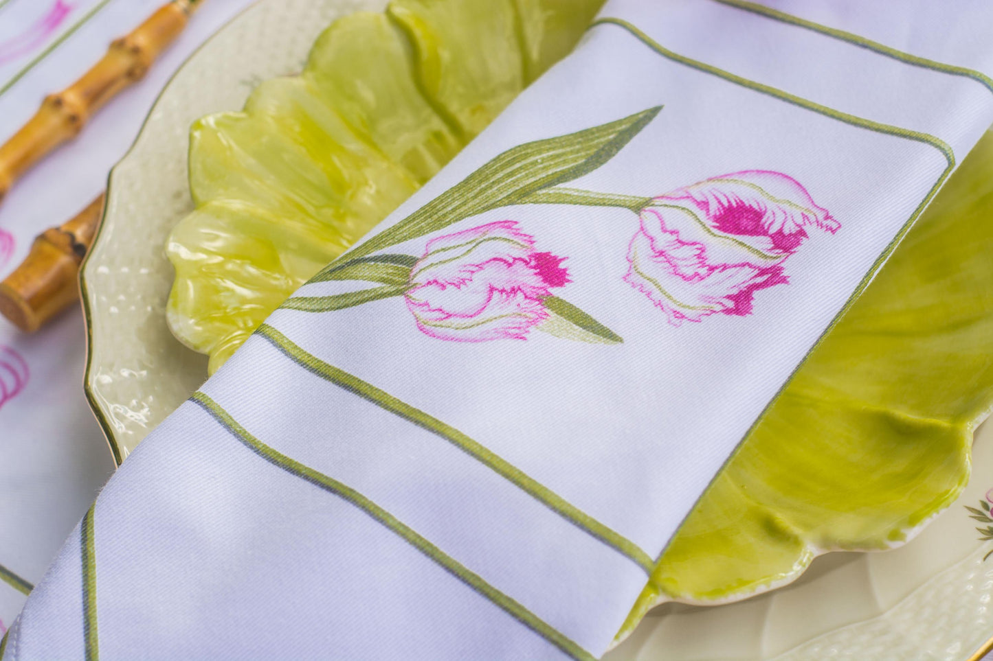 PARROT TULIP TEA NAPKINS