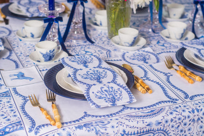 BOUQUET NAPKINS & SCALLOP PLACEMATS { Set of 4 }