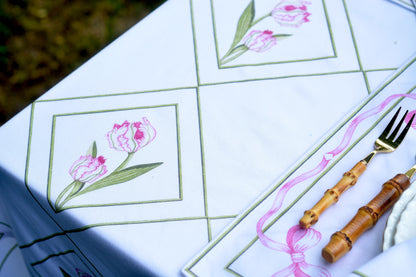 PARROT TULIP TABLE LINEN
